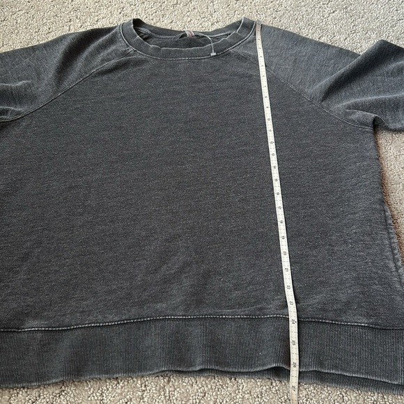 Free People Movement Playbook Sweatshirt Slouchy Crewneck Pullover Oversized XS - Picture 8 of 8